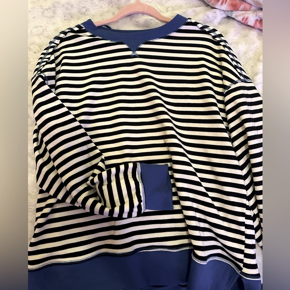 Striped crewneck